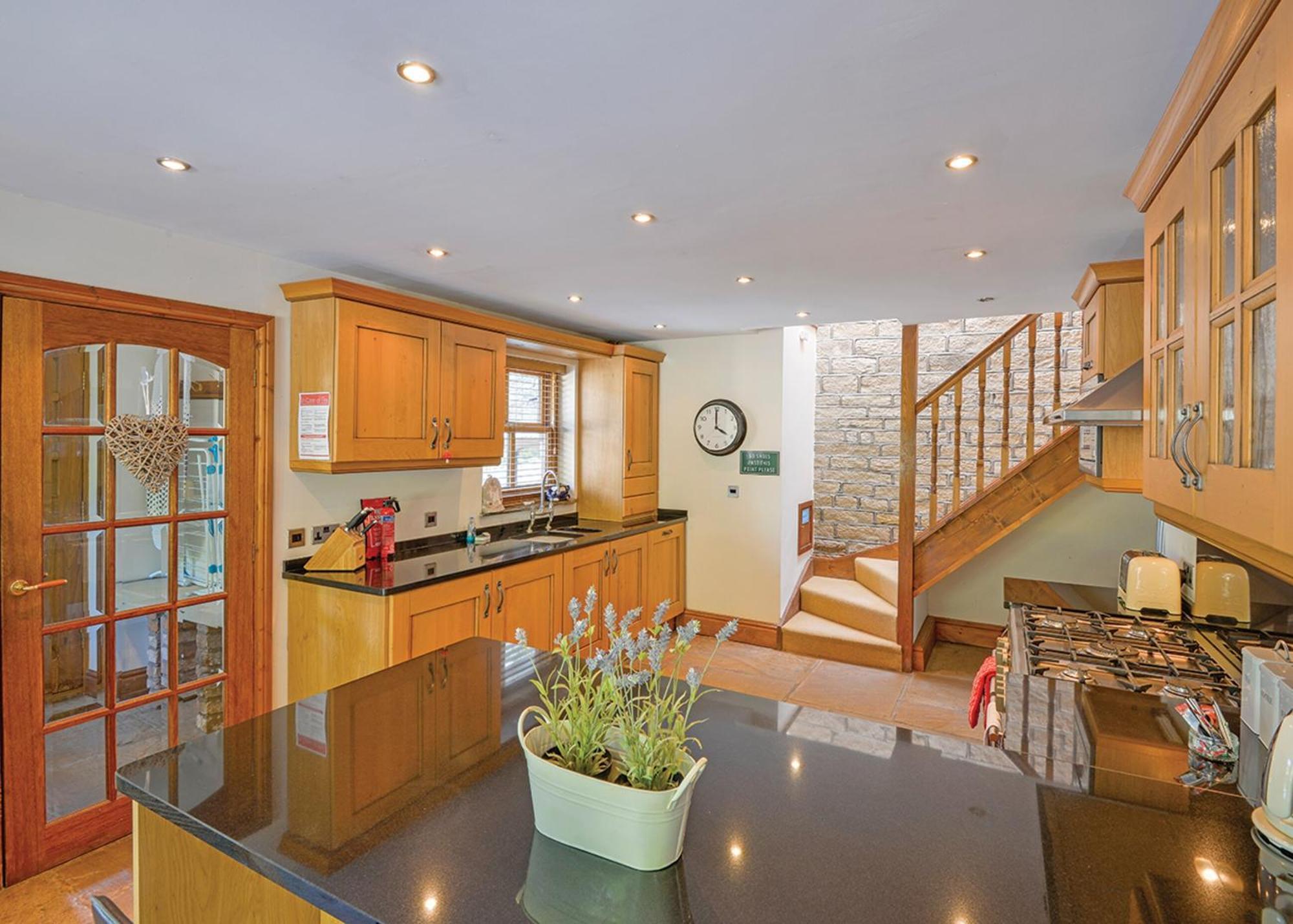 Charlesworth Lodges Glossop Rum bild