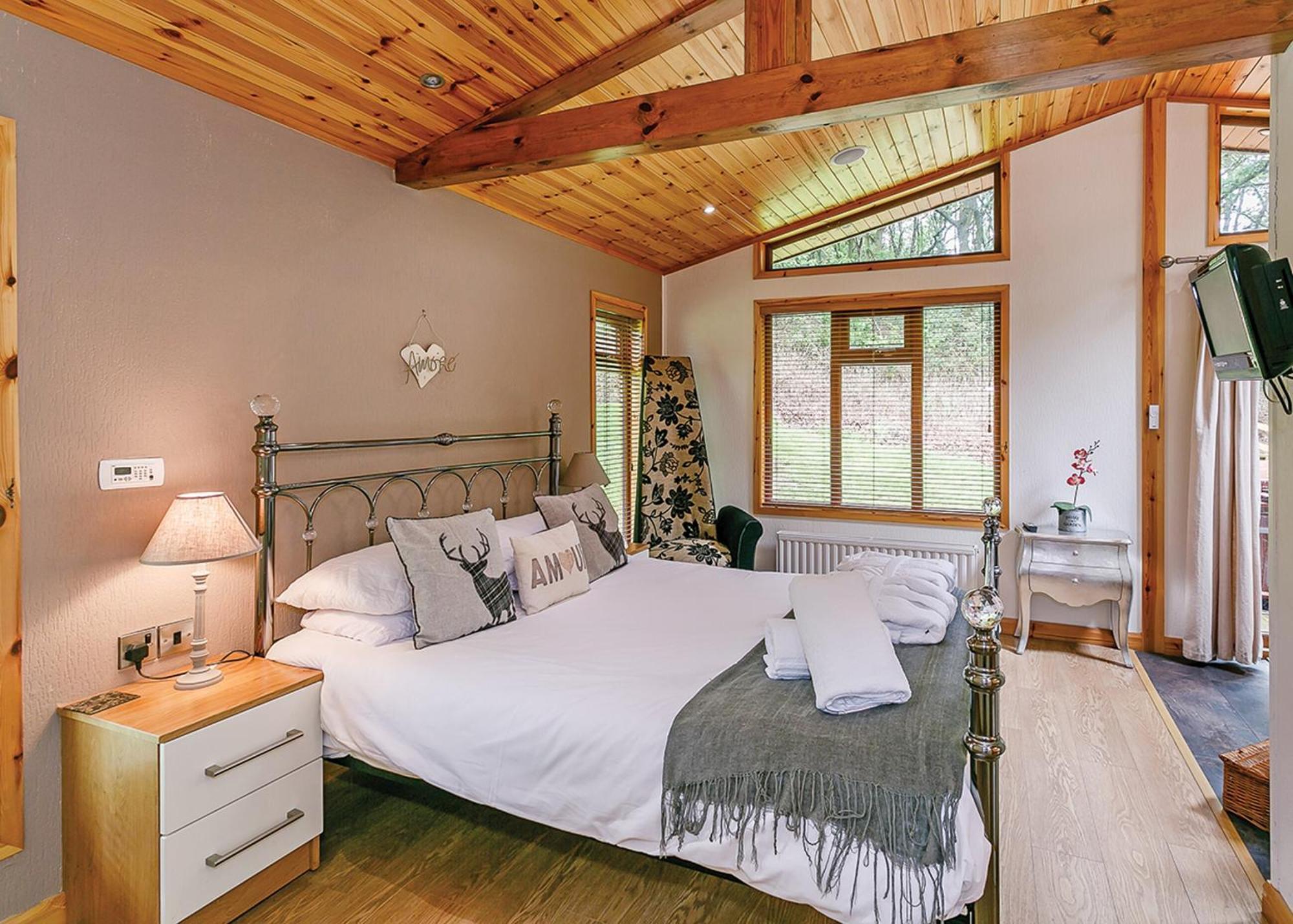 Charlesworth Lodges Glossop Rum bild